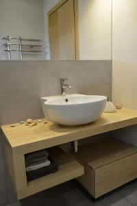 Light colours, but warmed up so it doesn’t feel clinical